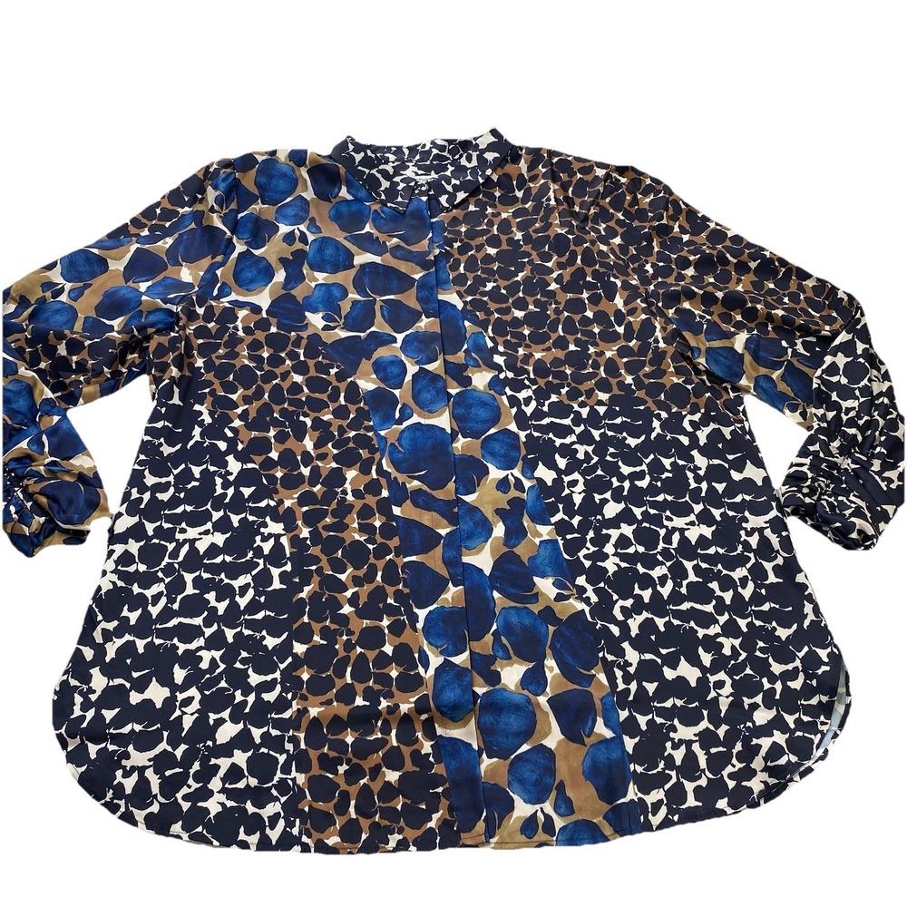Chico's Satin Button Up Shirt Size 4/20 Blue Tan Animal Mixed Print‎ Long Sleeve